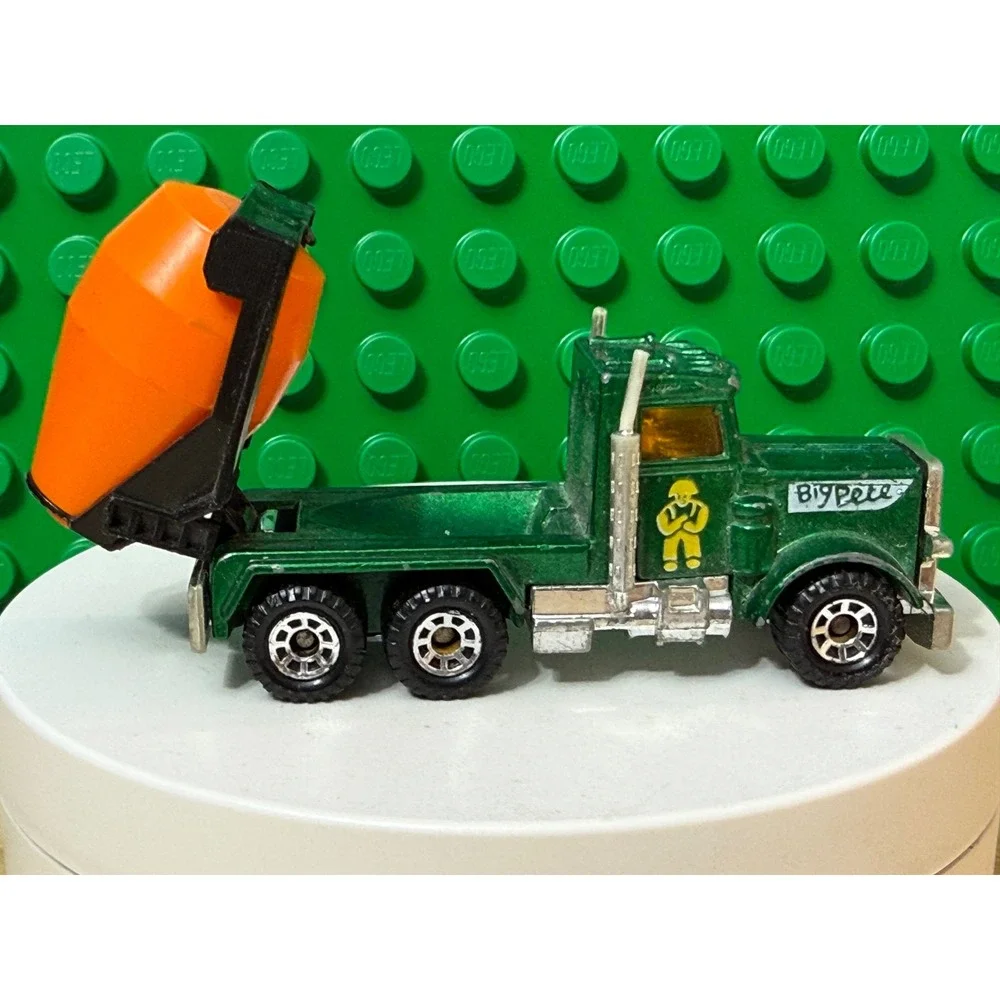 Vintage Matchbox Peterbilt Cement Truck Green Big Pete Diecast 1981 Macau